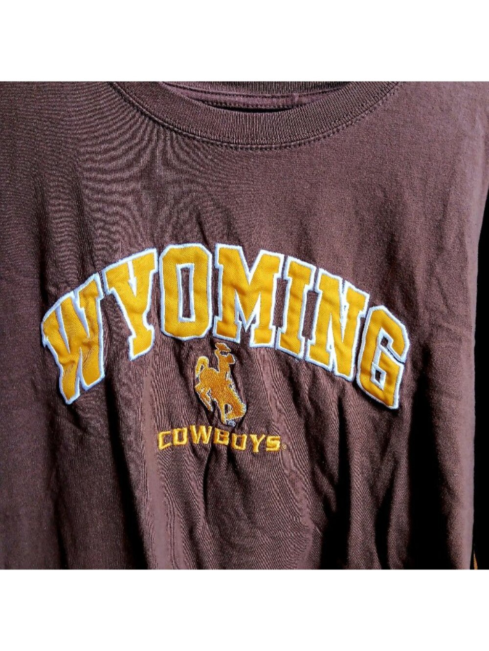 XL Wyoming Cowboys T-Shirt Brown TSI Sportswear Embroidered 100% Cotton